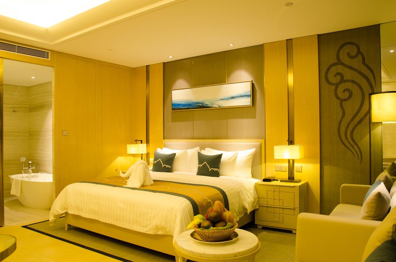 Grand New Century Hotel Sanya Exteriör bild