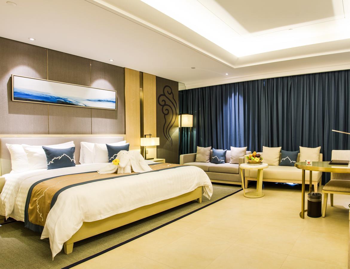 Grand New Century Hotel Sanya Exteriör bild