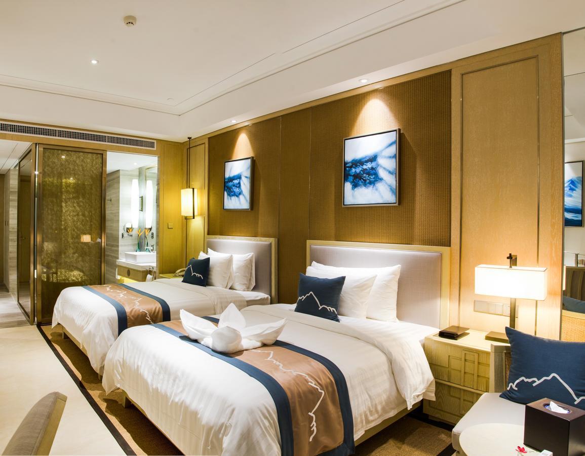Grand New Century Hotel Sanya Exteriör bild