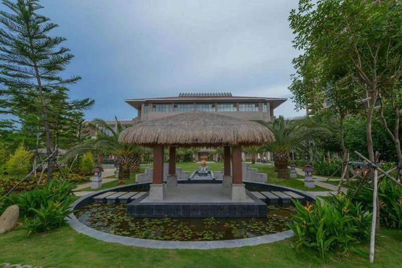 Grand New Century Hotel Sanya Exteriör bild